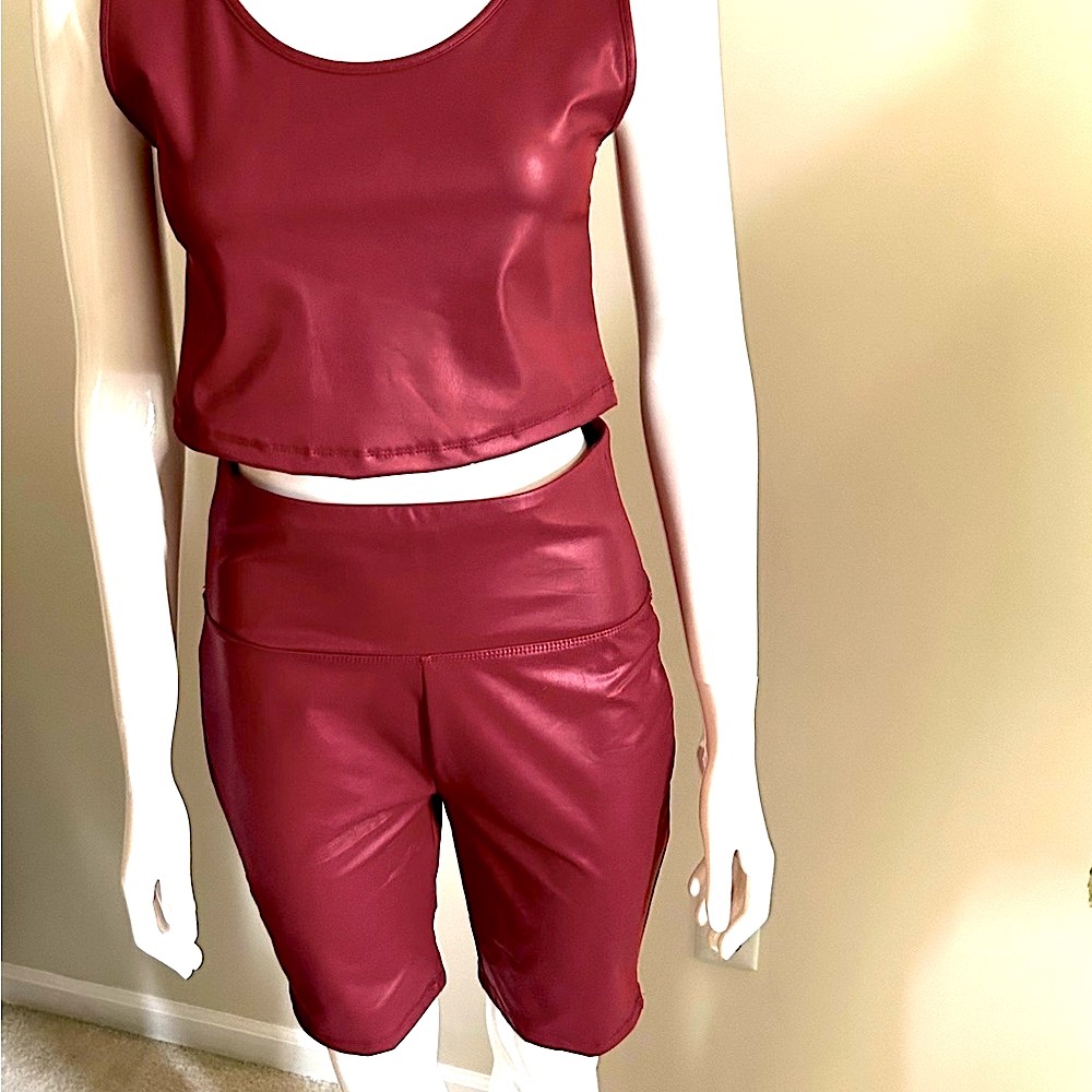 Burgundy Cropped Tank Top Set
